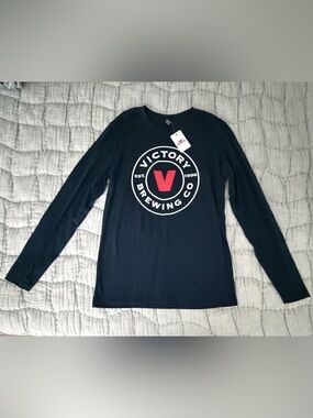 NWT Victory Brewing Co Long Sleeve
